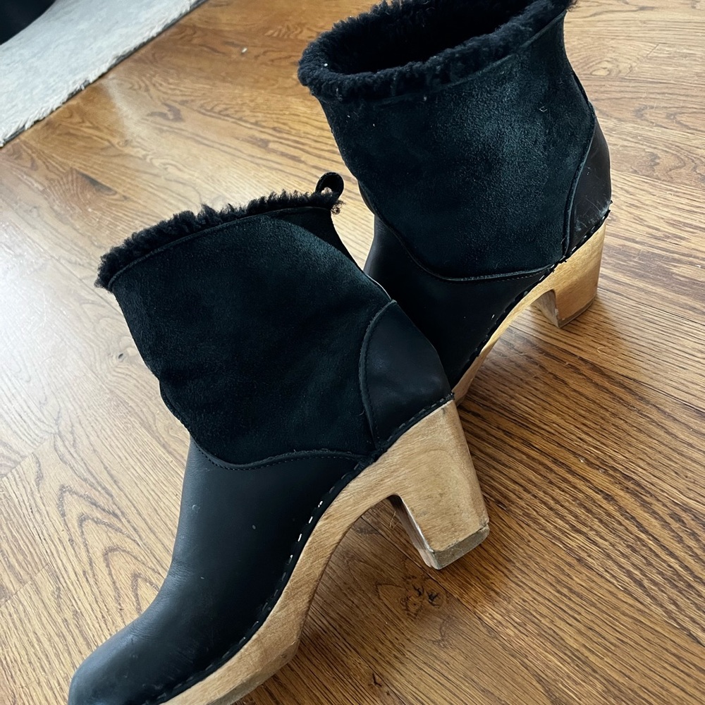 No.6 Pull On Shearling Clog Boot on High Heel in Black Suede Size 39 (8/8.5)